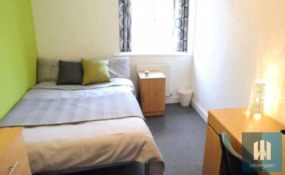 Room Firth Street in Kirklees