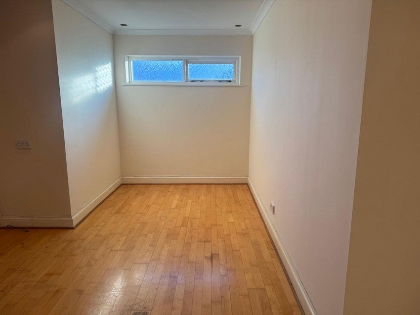 Flat College Road in Cheshunt