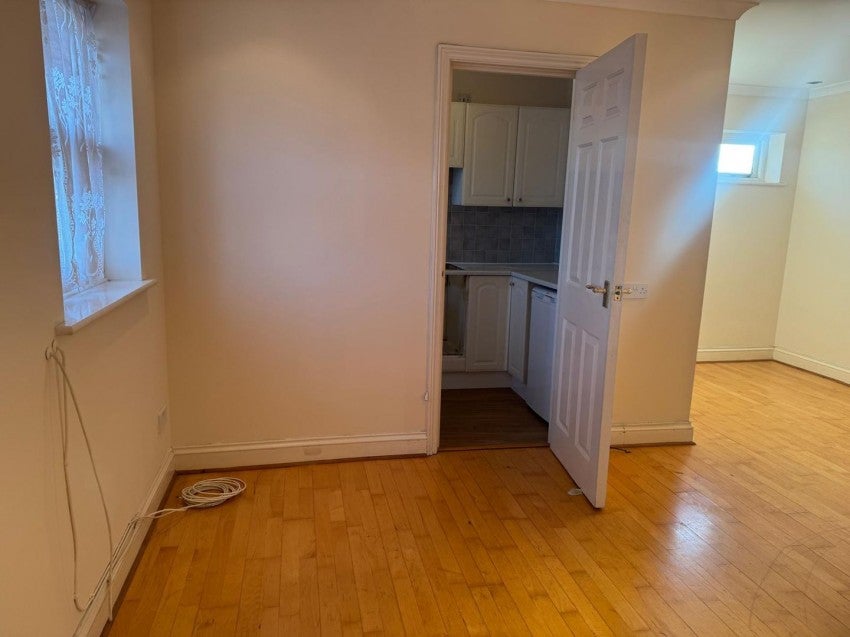 Flat College Road in Cheshunt