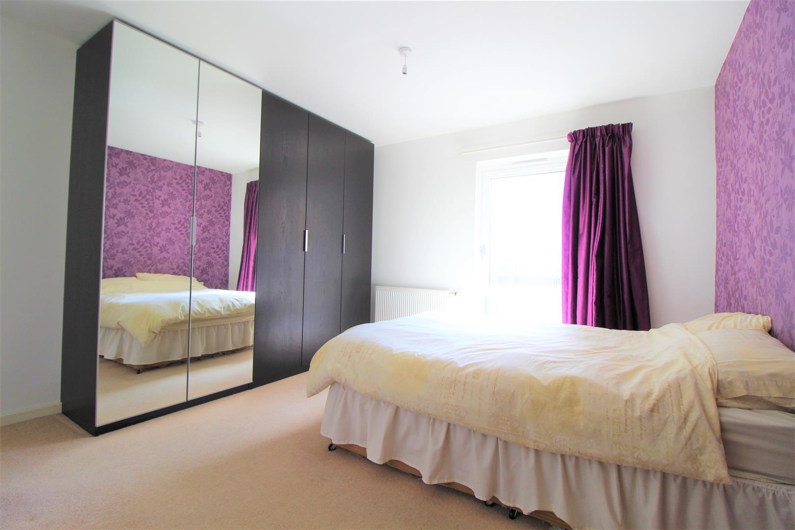 Flat London Road in Greater London