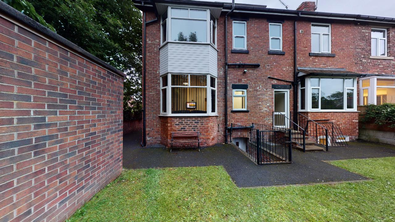 Flat Heaton Road in Manchester