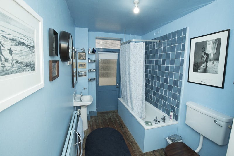Room Cradock Road in Leicester
