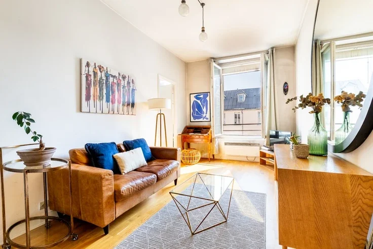 Appartement Impasse du 49 Faubourg Saint-Martin à Paris