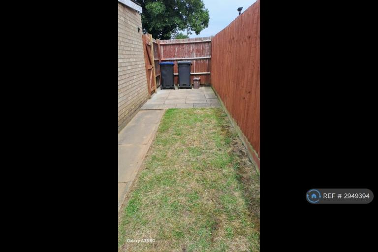 House Annesley Close in Northampton