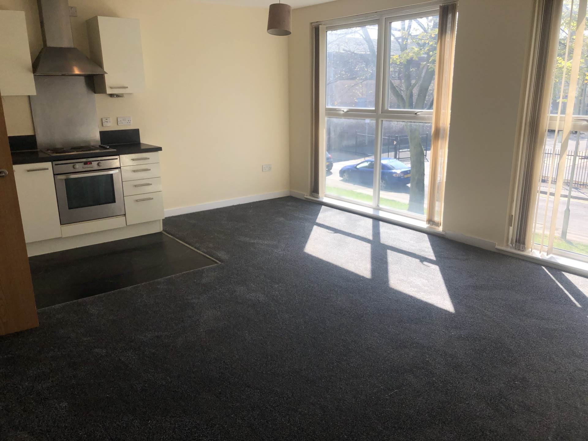 Flat Rowan Way in Salford
