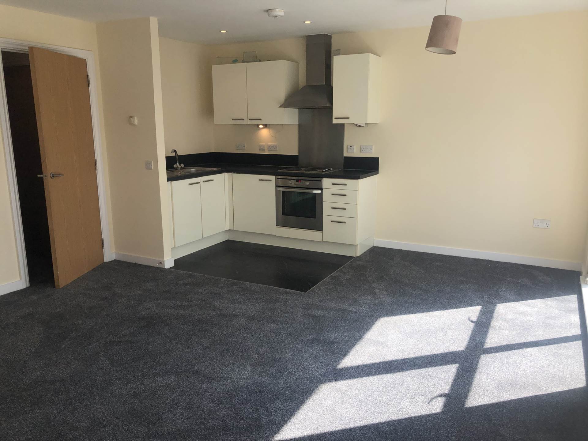 Flat Rowan Way in Salford