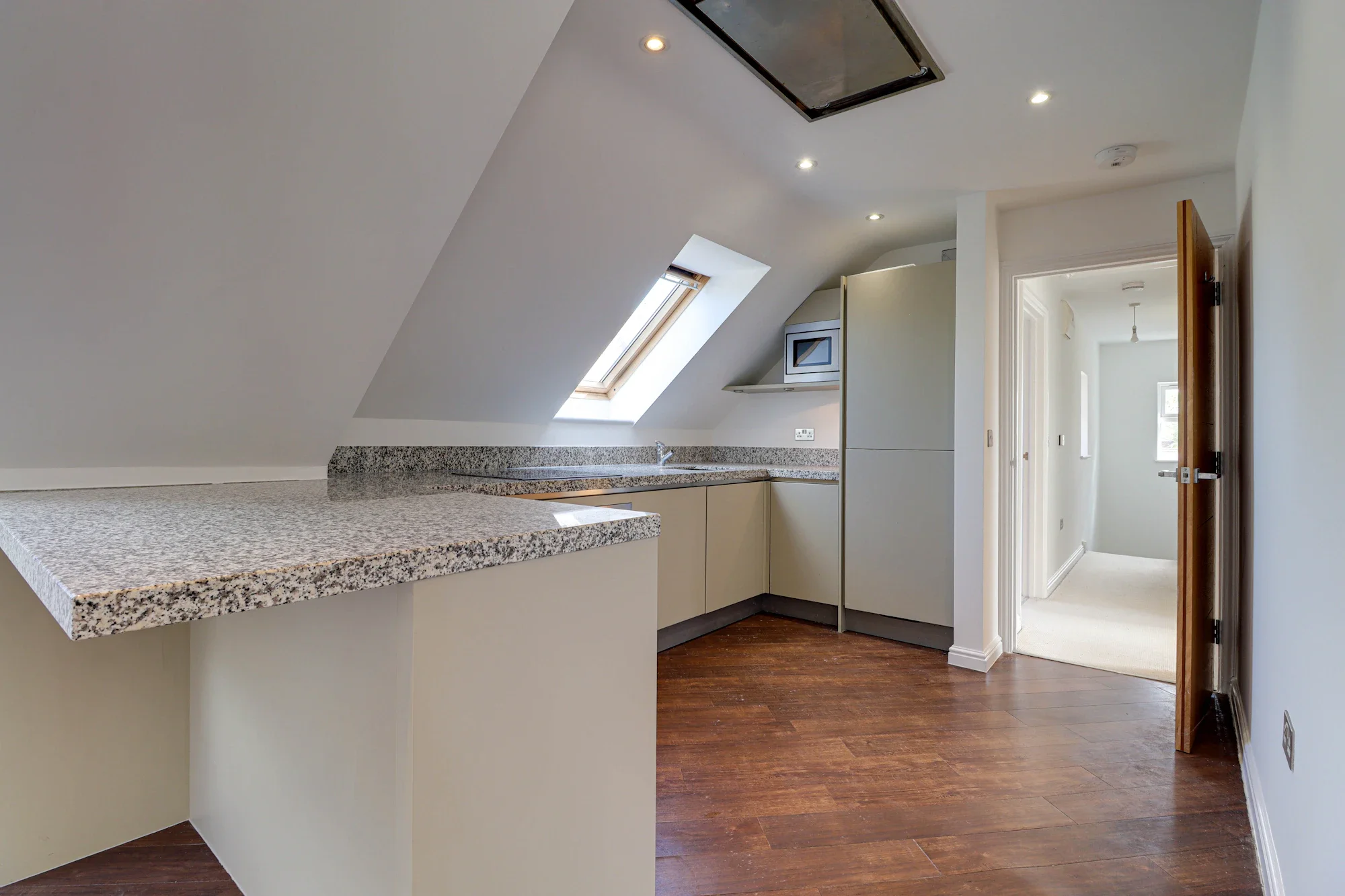 Flat Kinsbourne Close in St Albans