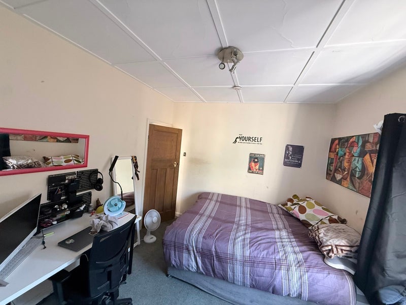 Room Trafalgar Street in Greater London