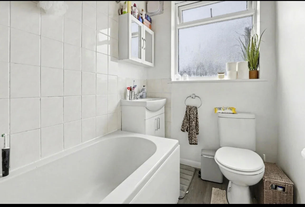 Flat Stainton Road in Greater London