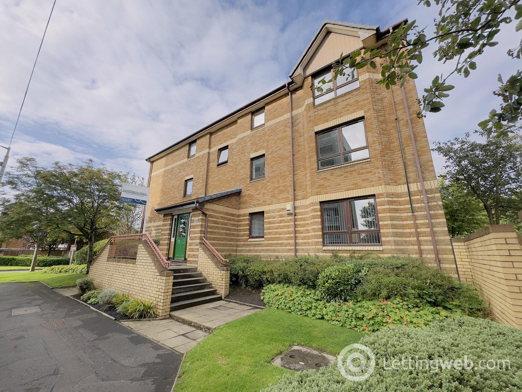 Flat Northland Drive in Glasgow
