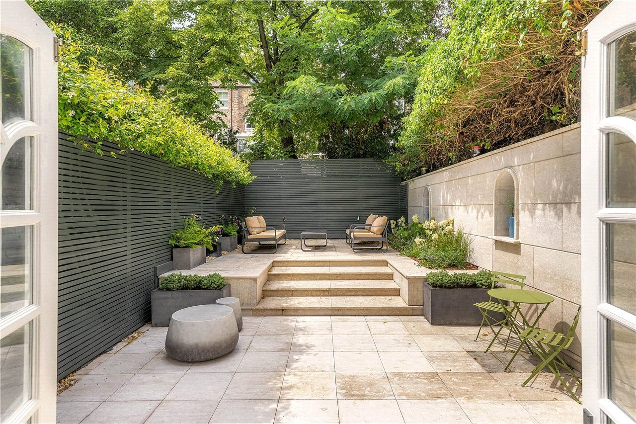 House Campden Hill Road in Greater London