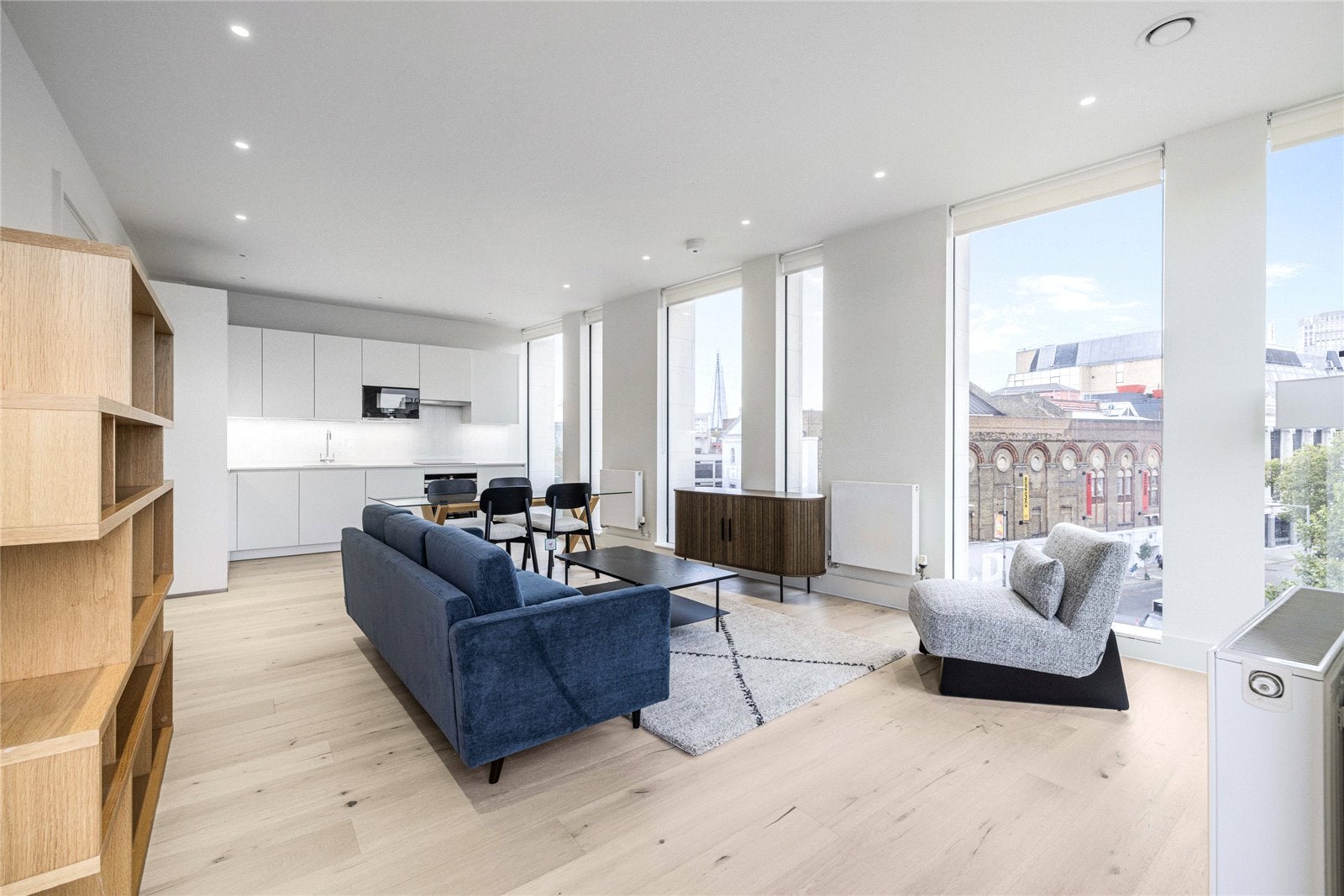 Flat Pear Place in Greater London