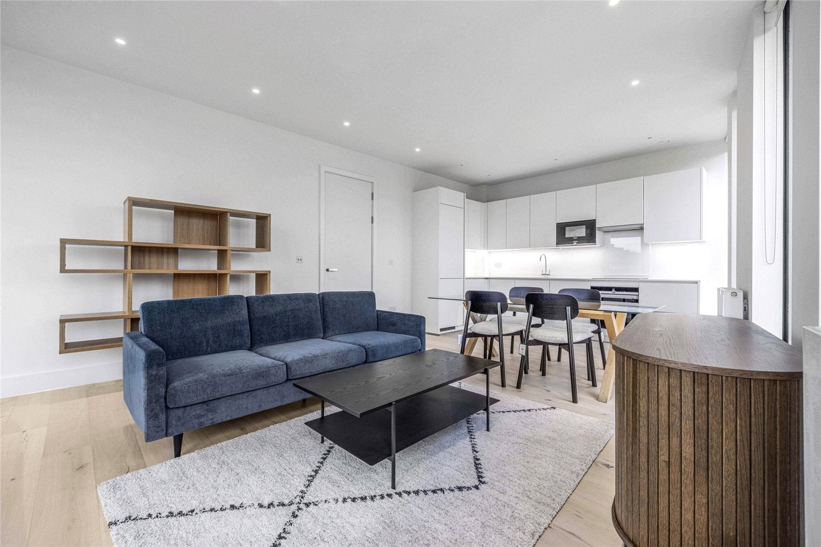 Flat Pear Place in Greater London