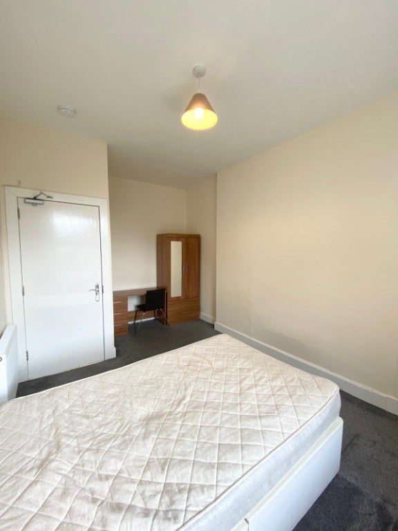 Flat Arbroath Road in Dundee