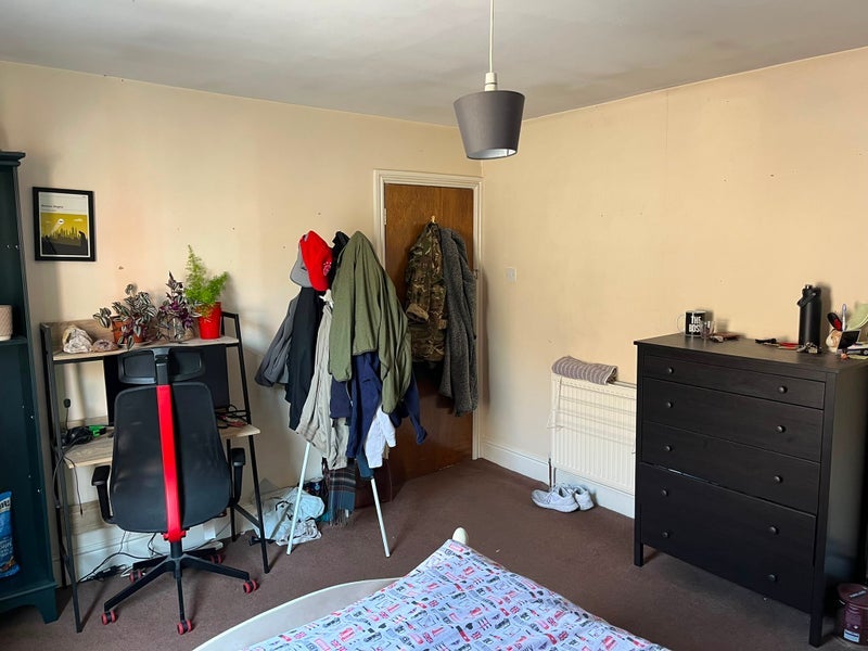 Room Lark Lane in Liverpool