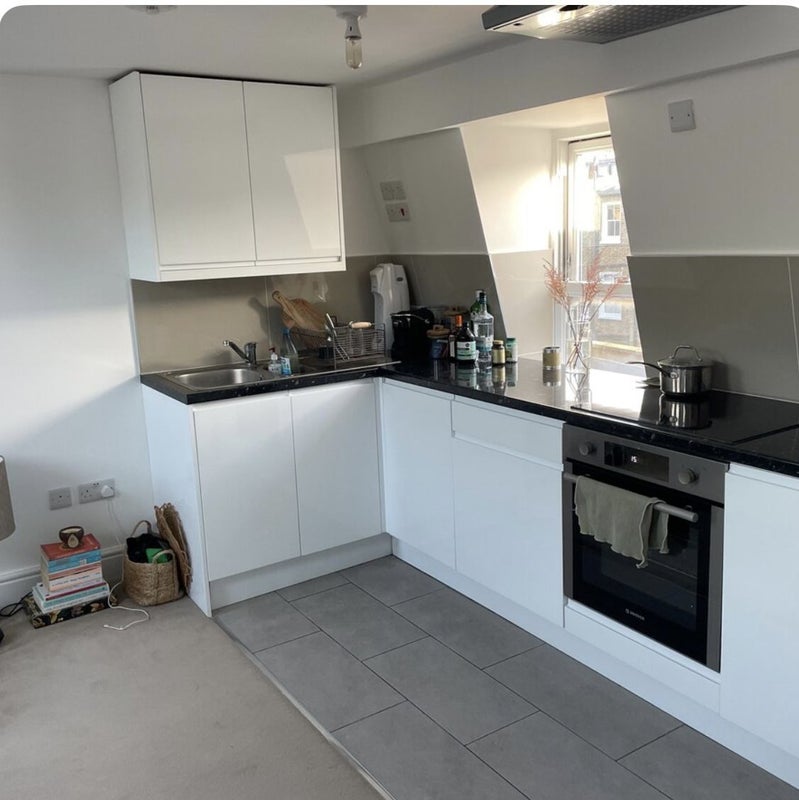 Room Rostrevor Road in Greater London