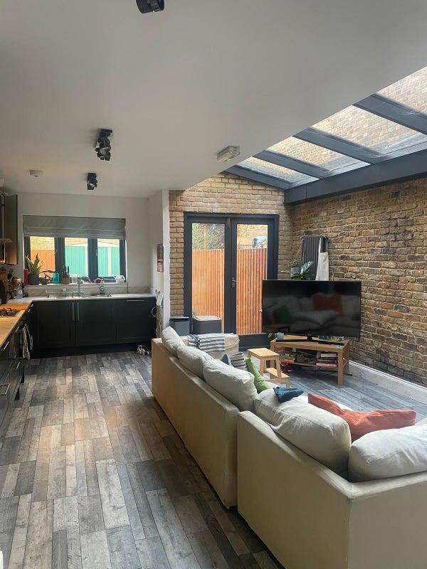 Room Roman Road in Greater London