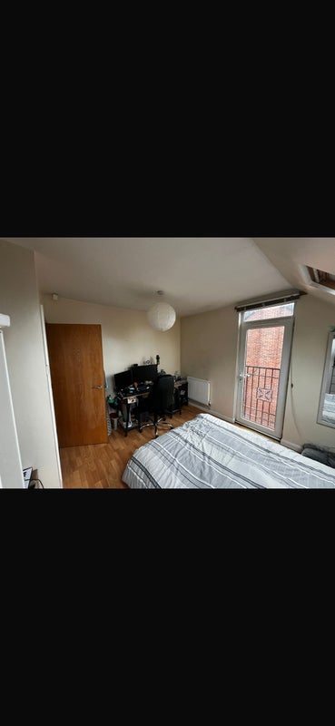 Flat Clyde Road in Manchester