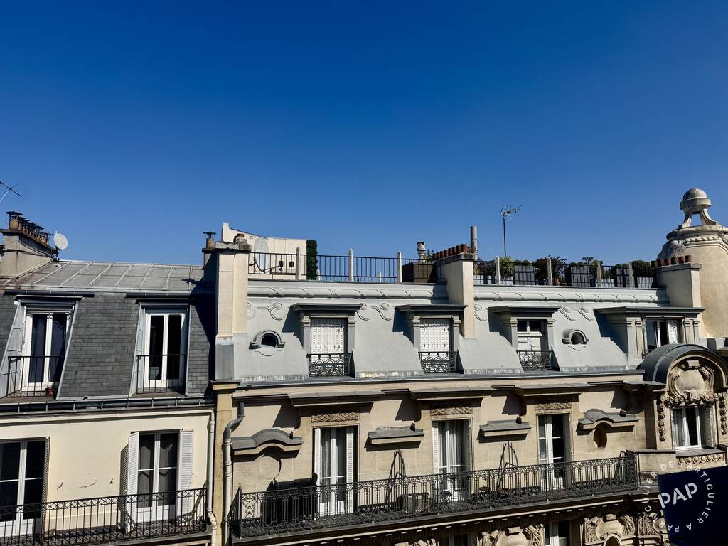Chambre Rue Lord Byron à Paris