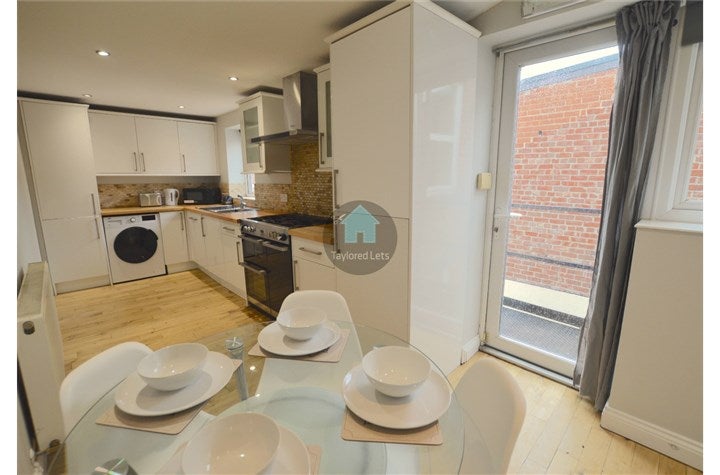 Flat Spencer Street in Newcastle upon Tyne