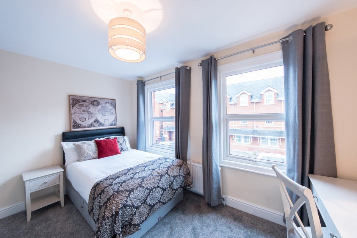 Room Newport Road in Reading
