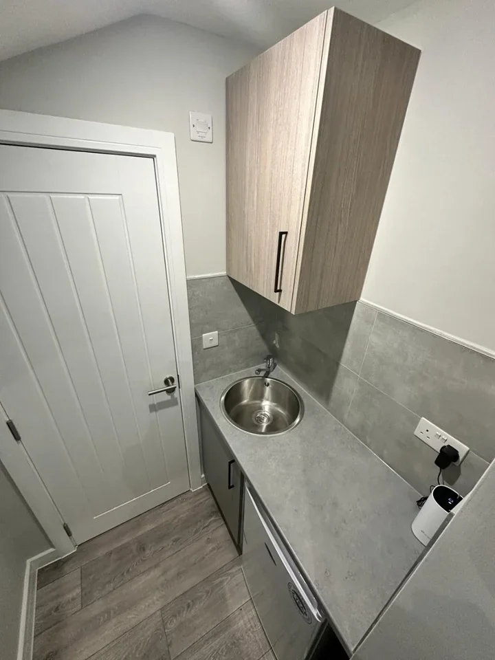 Room Billington Road in Greater London