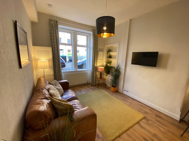 Flat Downfield Place in City of Edinburgh