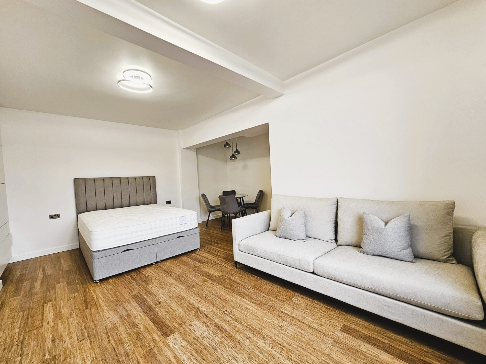 Flat Cerney Mews in City of Westminster