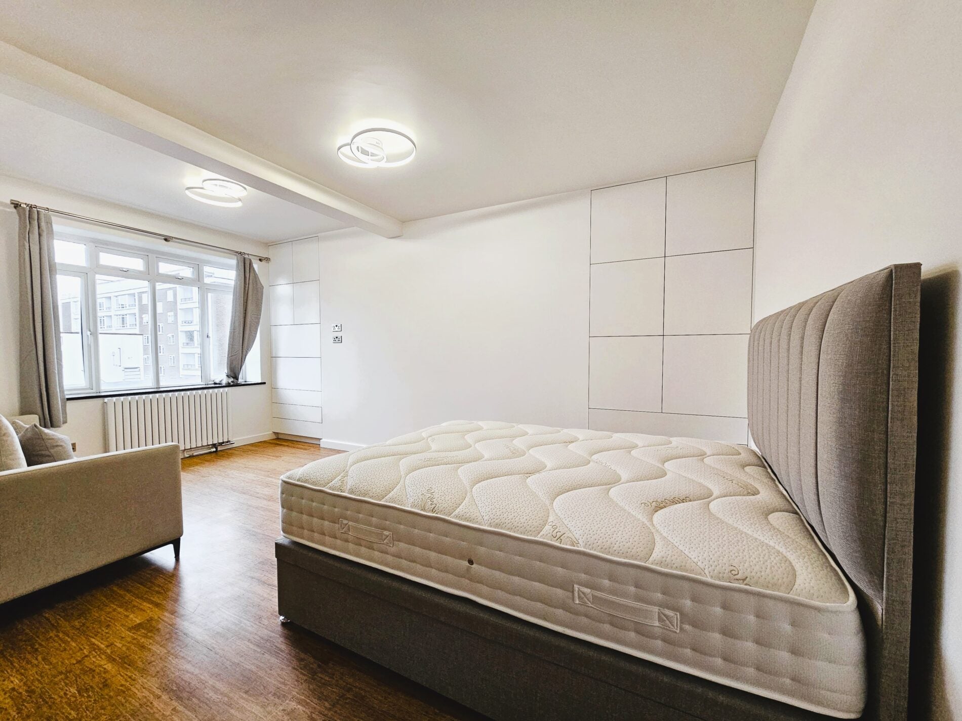 Flat Cerney Mews in City of Westminster