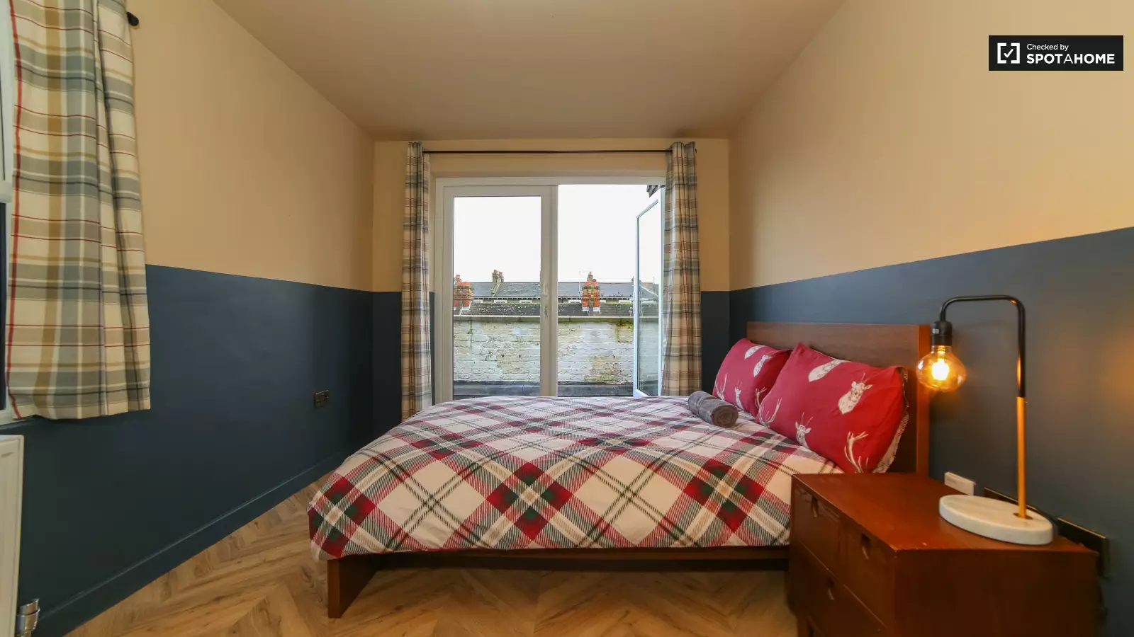 Flat St. Philip Street in Greater London