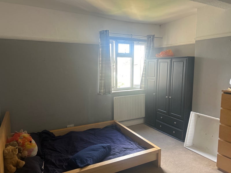 Room Croydon Road in Greater London