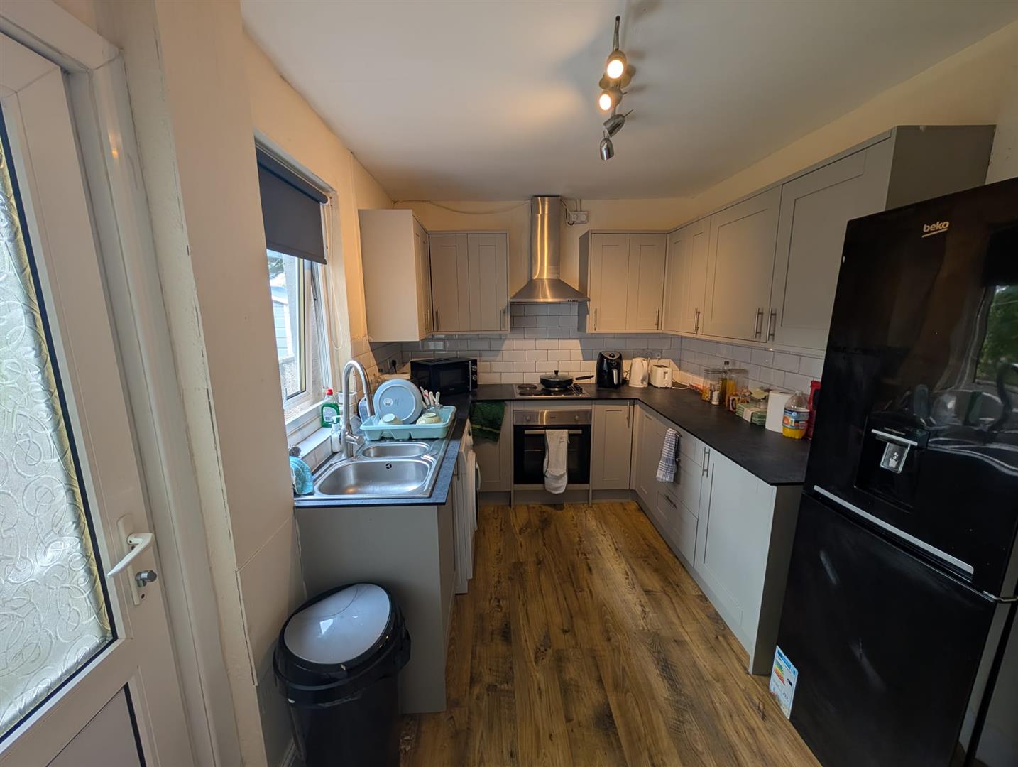 Room Bulk Road in Lancaster