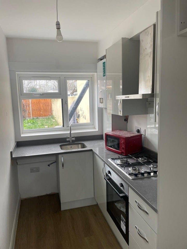 Flat Ivanhoe Road in Greater London