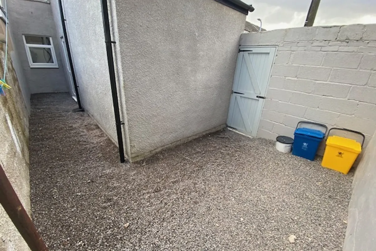 Flat Sanquhar Street in Cardiff