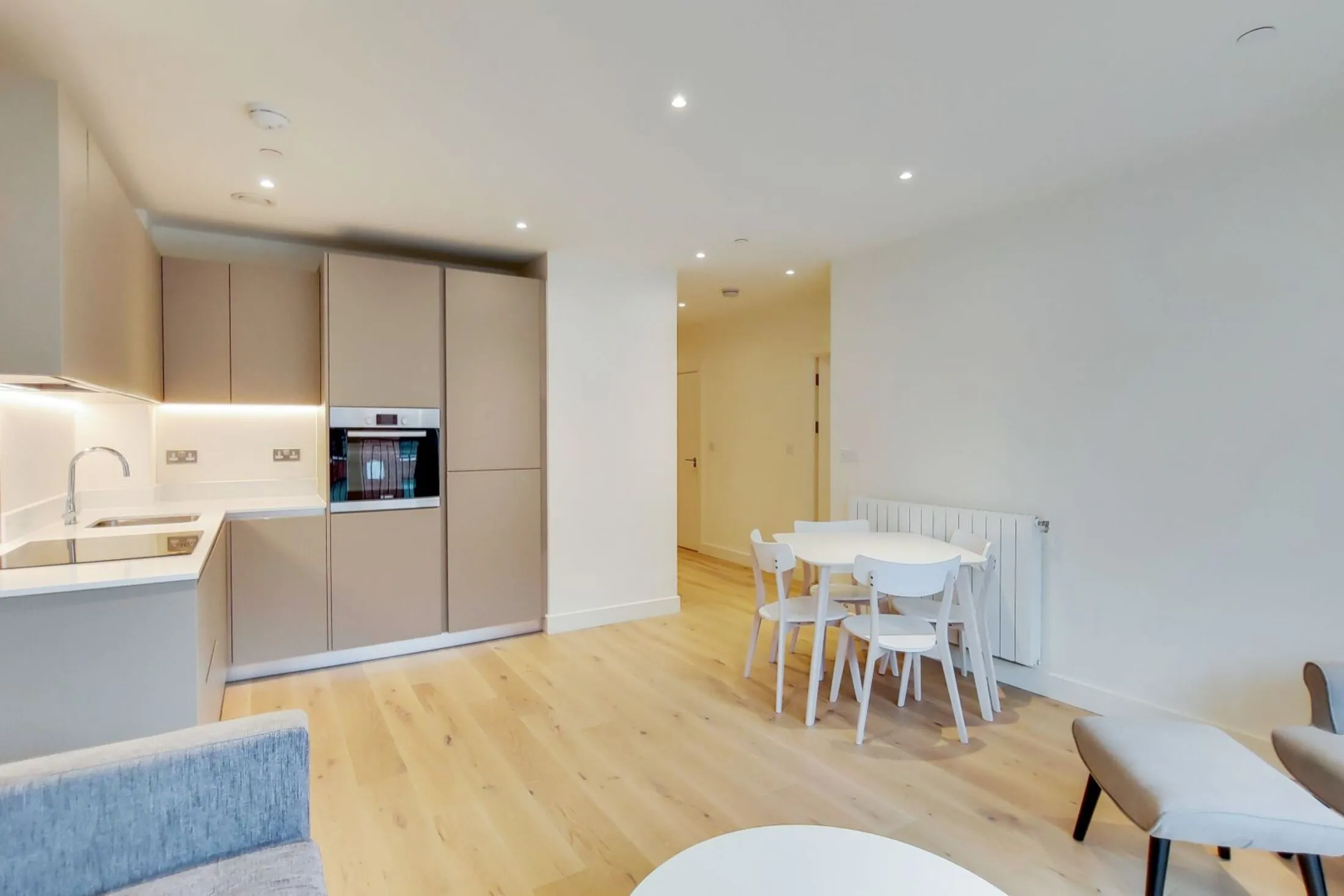 Flat No 1 Street in Greater London