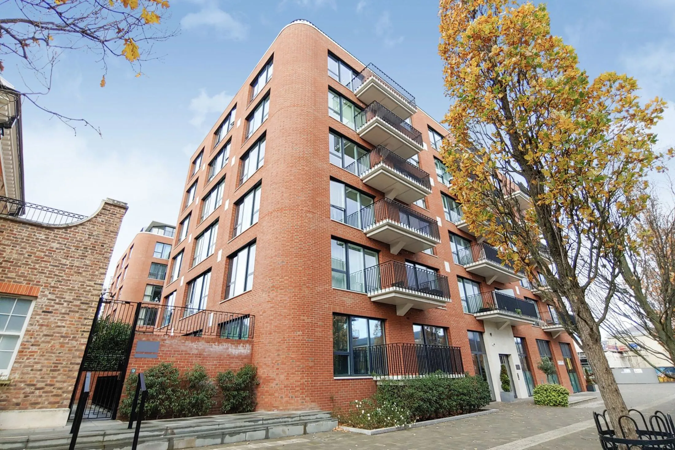 Flat No 1 Street in Greater London