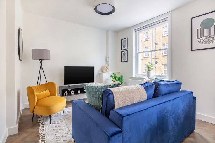 Flat Whitecross Street in Greater London
