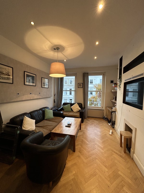 Room Fairholme Road in Greater London