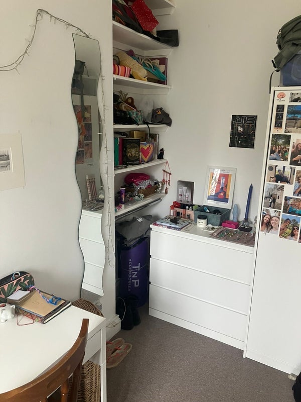 Room Tredegar Square in Greater London