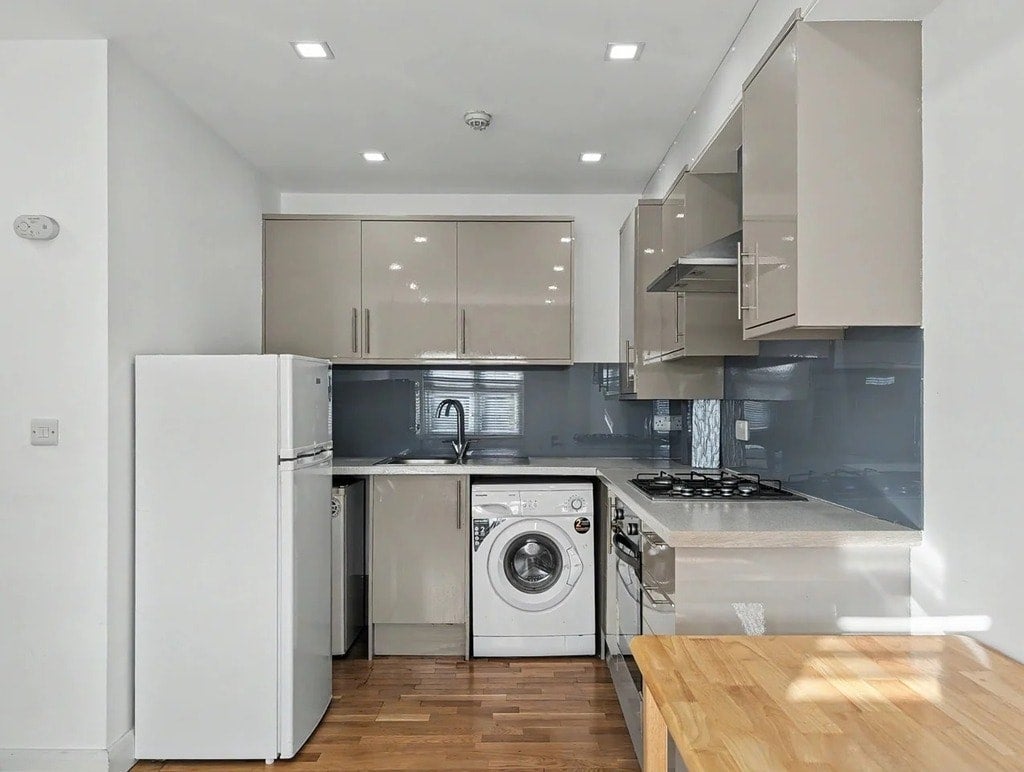 Flat Turners Hill in Cheshunt