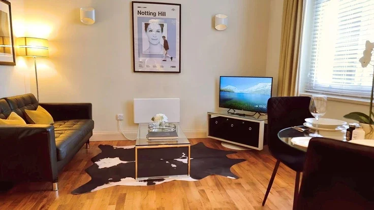 Flat Ladbroke Grove in Greater London