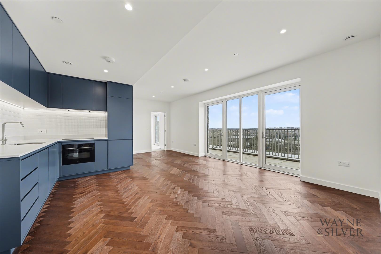 Flat Parkview Avenue in Greater London