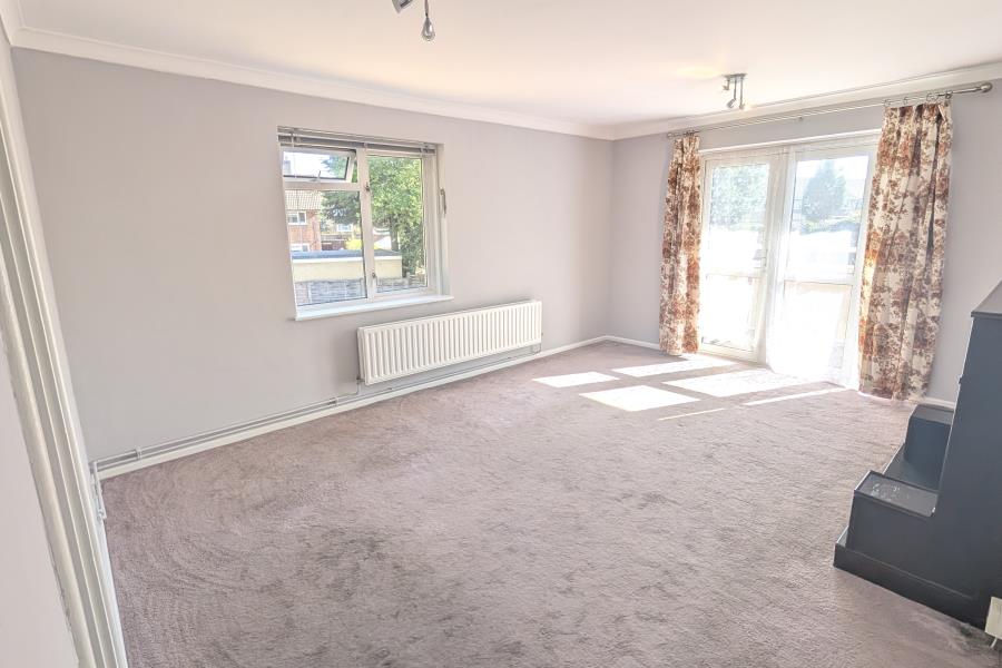 Flat Alpha Road in Woking