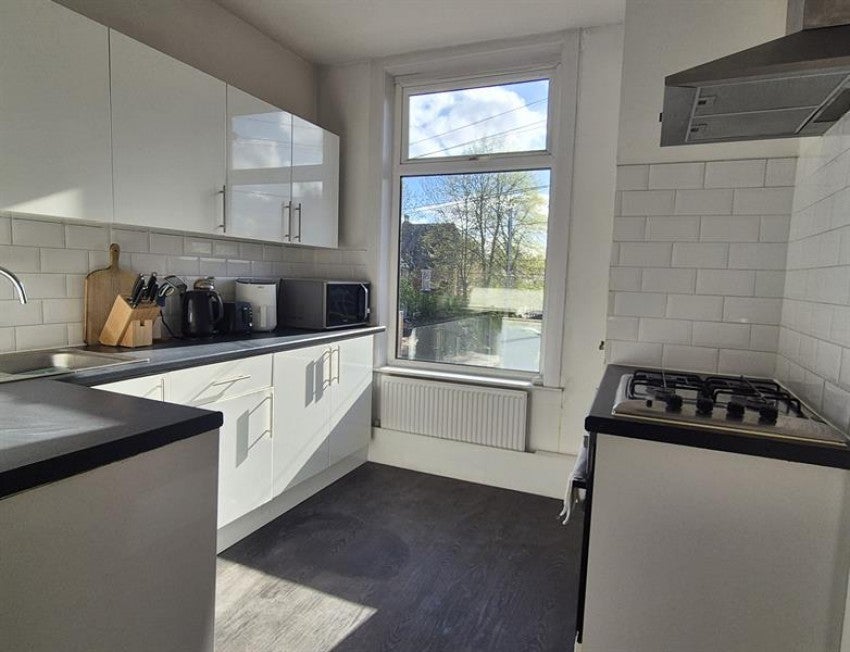 Flat Wellington Road North in Cheadle