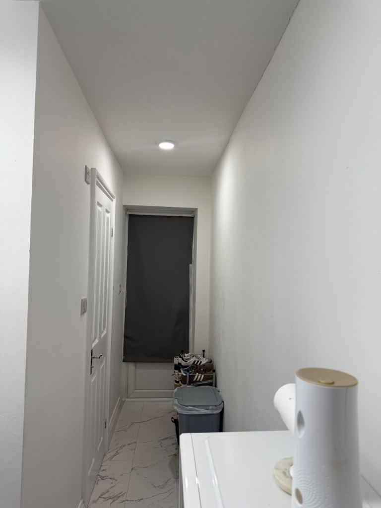 Flat Wigston Road in Greater London