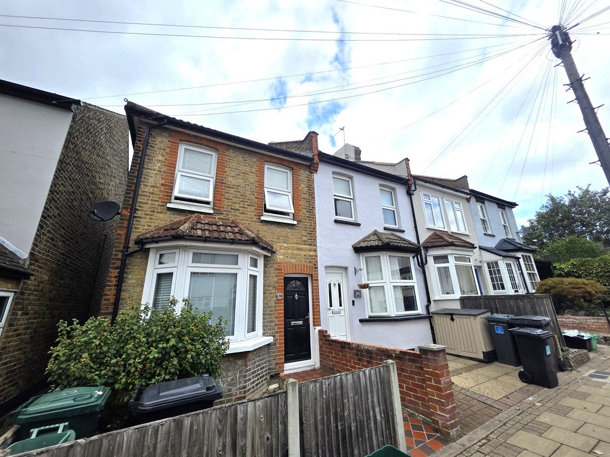House Canon Road in Greater London
