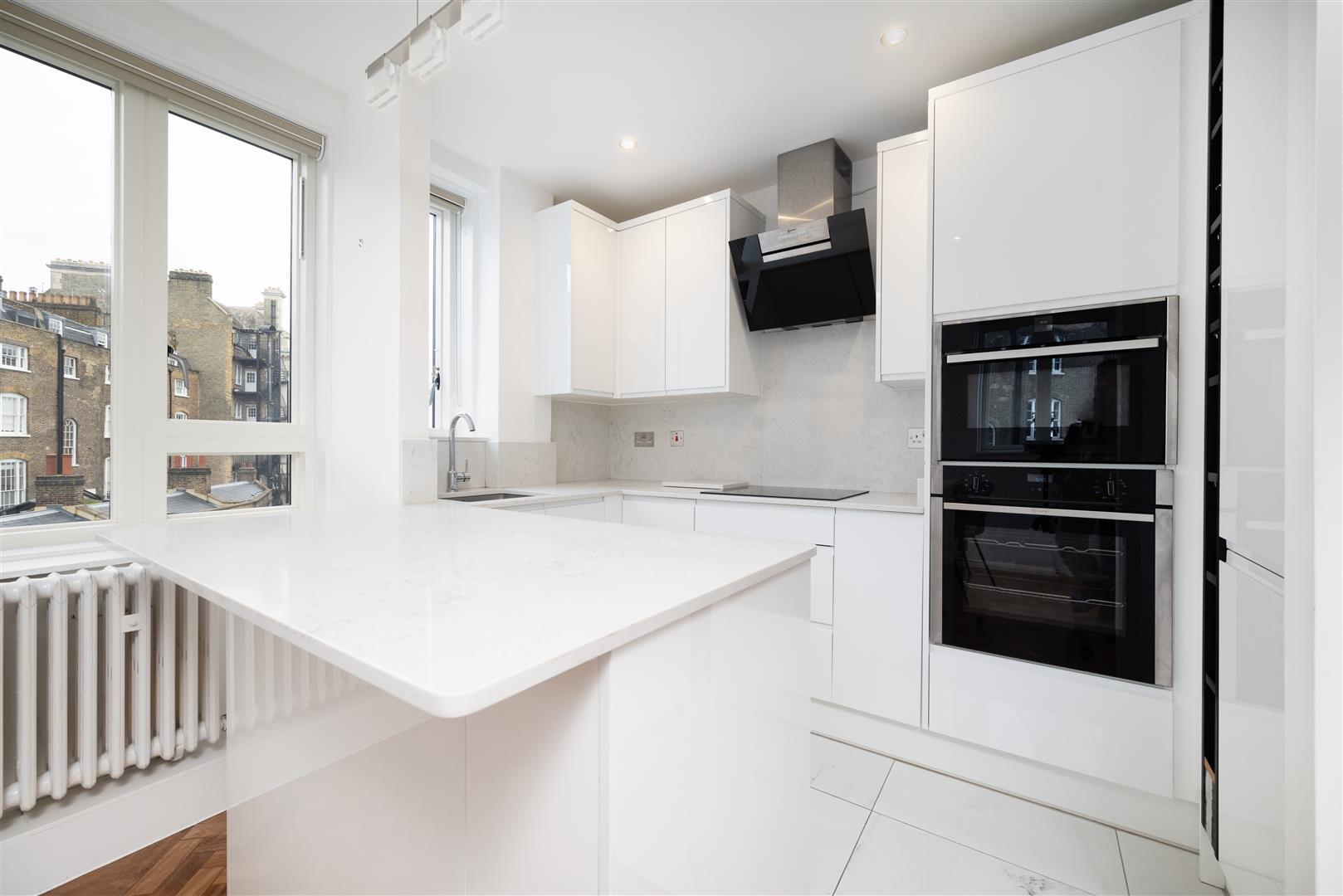 Flat Park Crescent in City of Westminster
