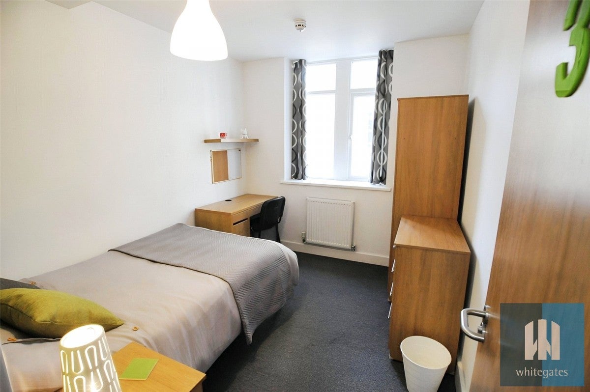 Room Firth Street in Kirklees