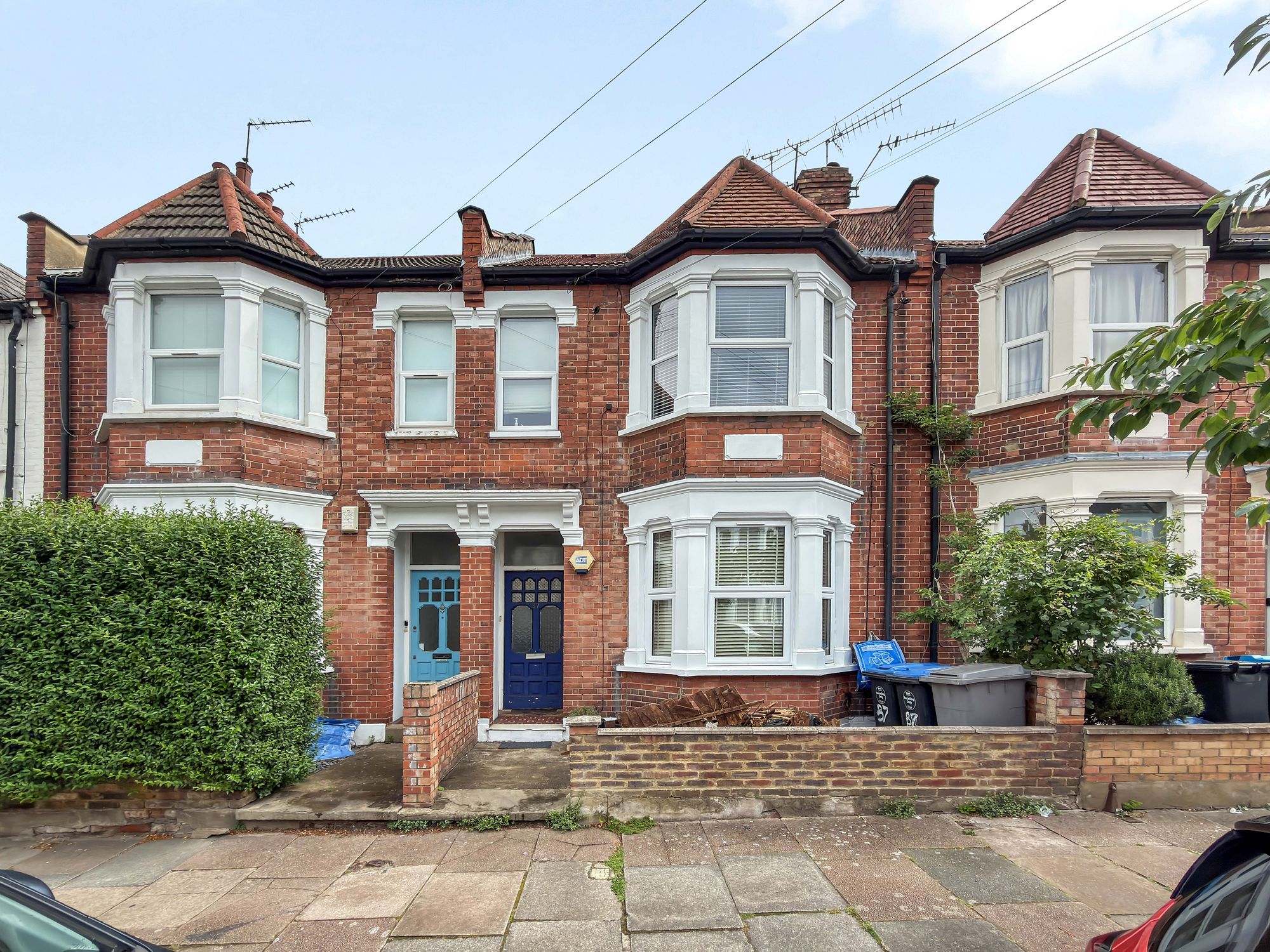 Flat Litchfield Gardens in Greater London