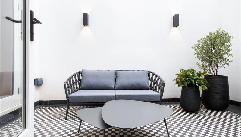 Flat Prince of Wales Terrace in Greater London